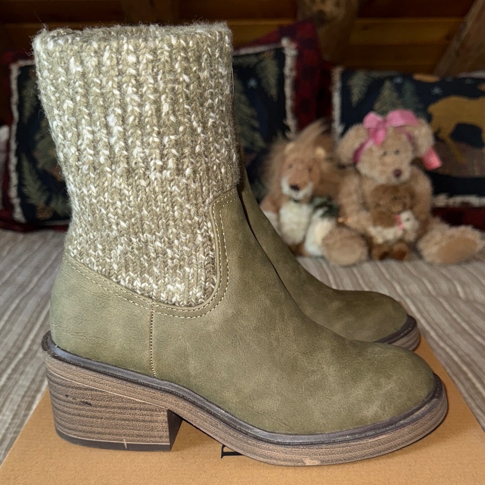 Portland Knit & Suede Boot Bootie - Olive Green 7
